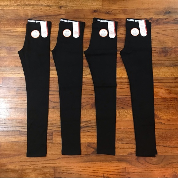 wonder nation Other - Girls Bottoms Black Leggings Pants 4 Pc Bundle NWT
7 / 8 Medium
Wonder Nation